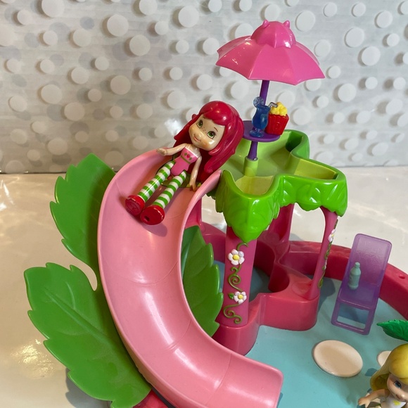 Strawberry Shortcake 🍓💦Splashin Petal Pool Playset 2008 - Picture 2 of 14